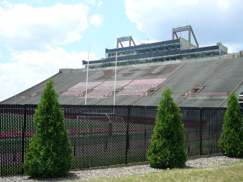 ملف:Stambaugh Stadium.jpg