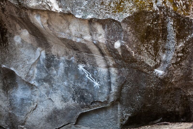 ملف:Midnight Lightning Columbia Boulder.jpg