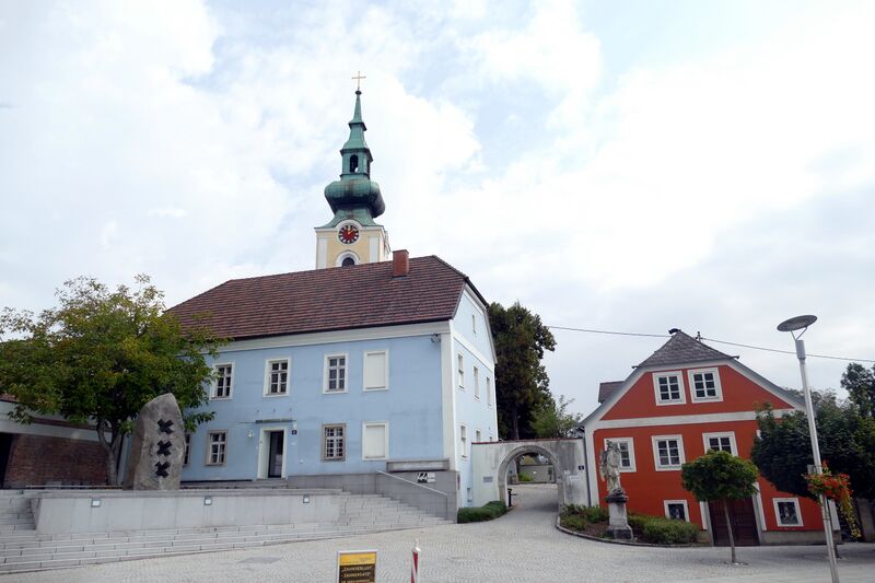 ملف:17.9.20 Linz 087 (50354955557).jpg