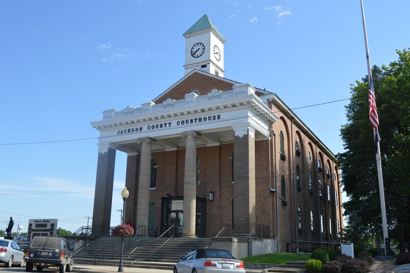 ملف:Jackson County Courthouse, Jackson.jpg