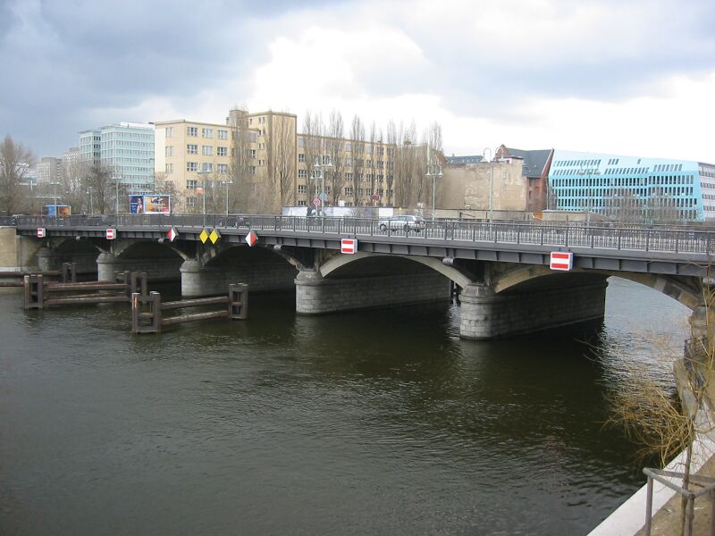 ملف:Schillingbruecke berlin.jpg