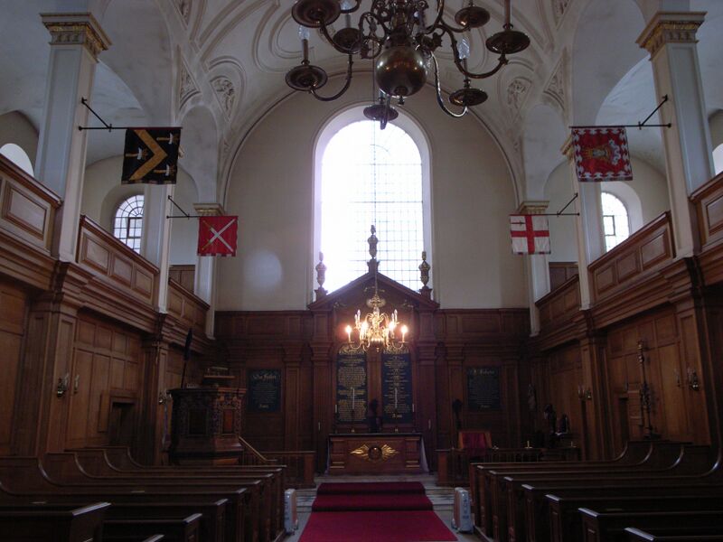 ملف:St Andrew-by-the-Wardrobe interior.jpg