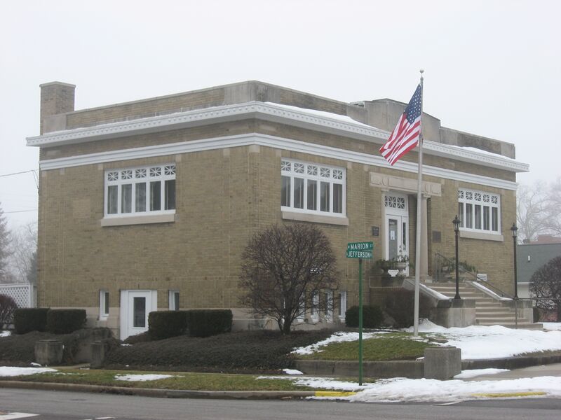 ملف:Converse-Jackson Township Public Library.jpg