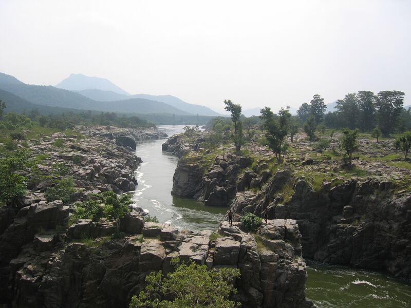 ملف:Kaveri in hogenakkal.jpg