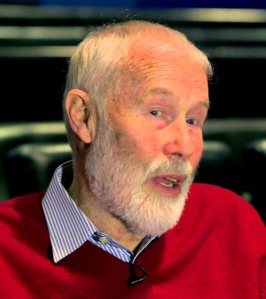 ملف:Sir Chris Bonington.jpg