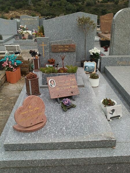 ملف:Tombe de Yann Piat.JPG