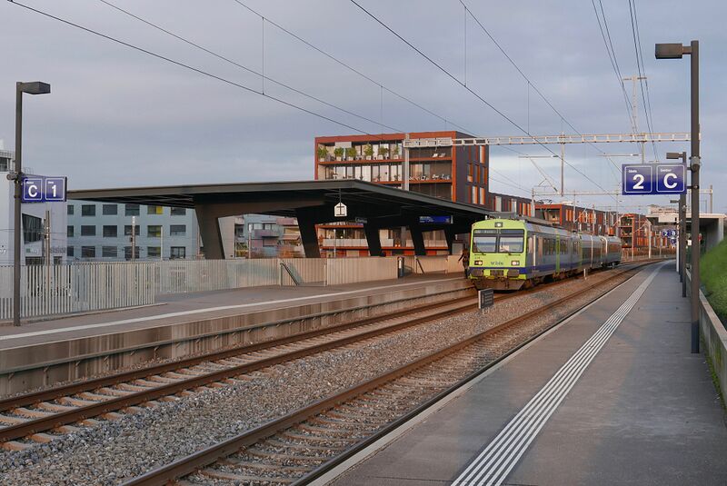 ملف:Bern Bruennen Westside 021116.jpg