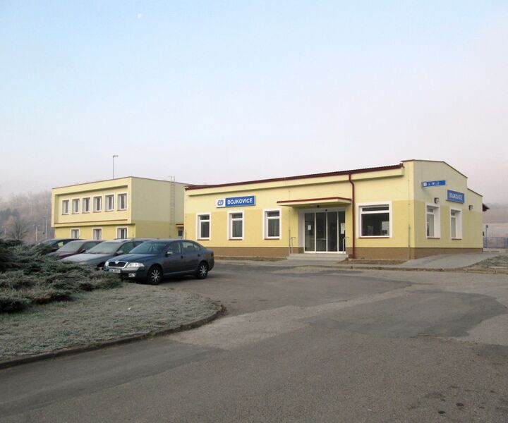ملف:Bojkovice, nádraží.jpg