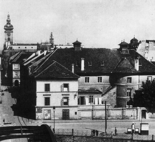 ملف:Jihočeské divadlo 1919.jpg