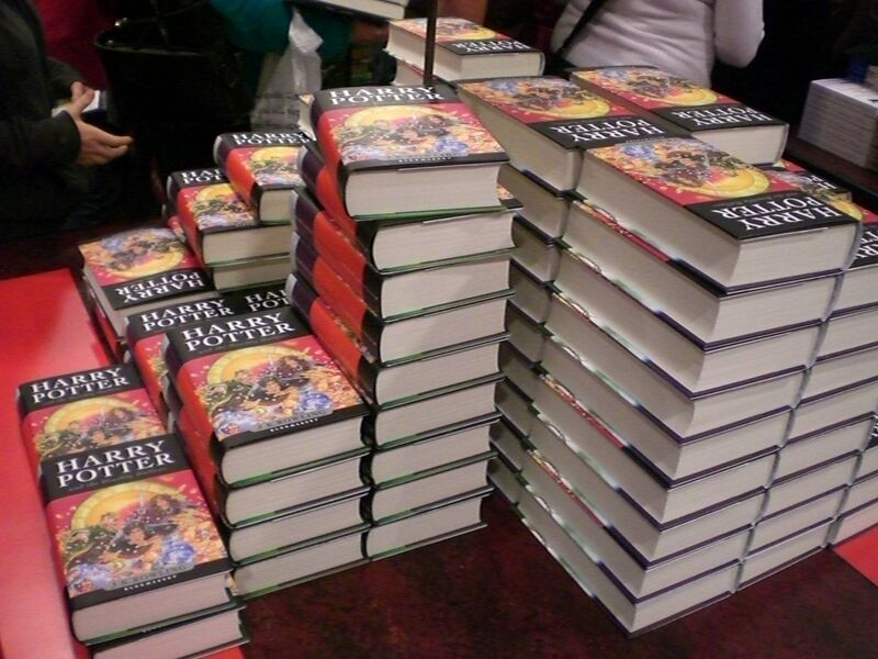 ملف:LibrosdeHarryPotter.jpg