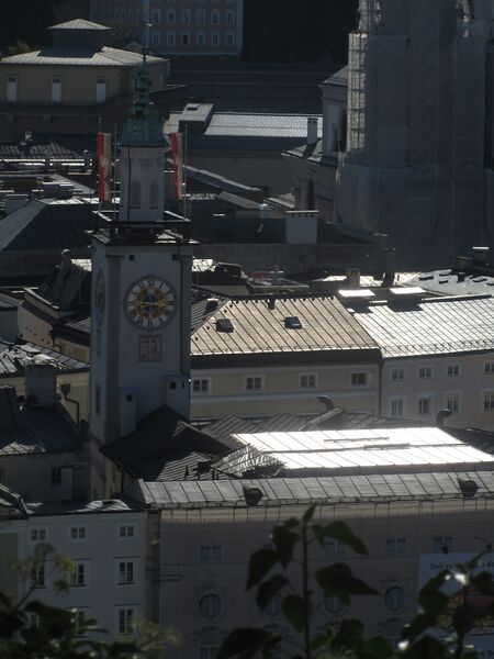 ملف:Rathaus Salzburg vom Kapuzinerberg.JPG