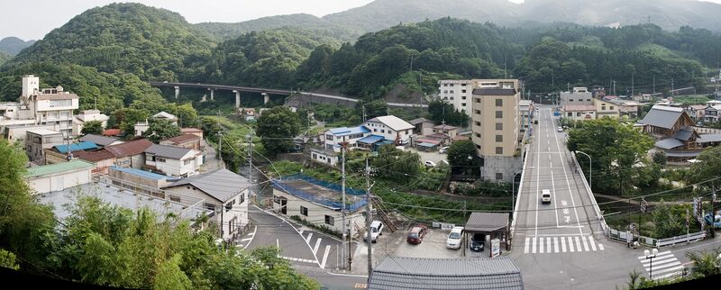 ملف:Tochigi-r56 and R400.jpg