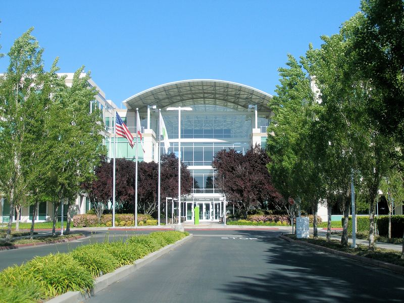 ملف:Applecomputerheadquarters.jpg