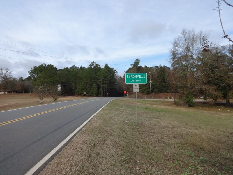 ملف:Byromville city limit, GA90NB.JPG