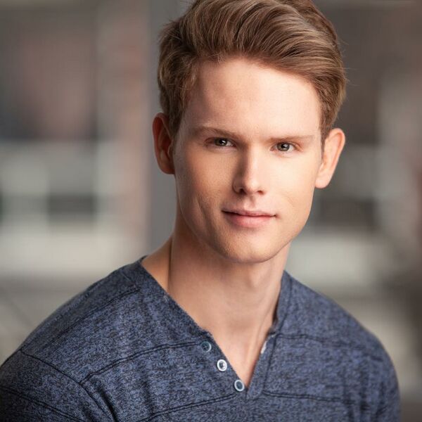 ملف:David Tomlinson Headshot.jpg