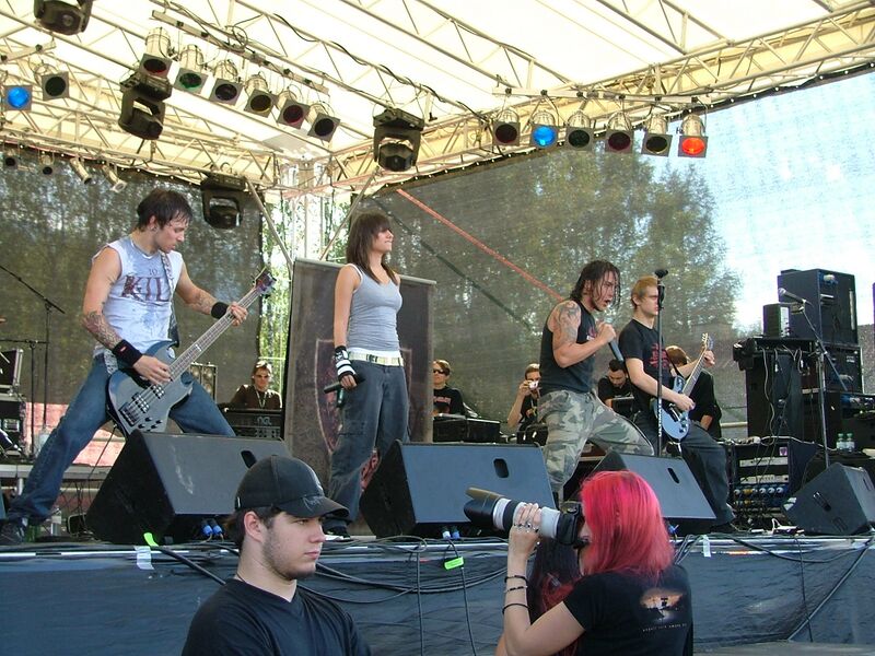 ملف:Deadlock RockTheLake2007 01.JPG