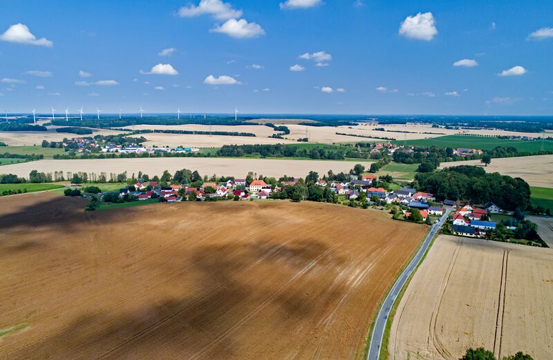 ملف:Neschwitz Loga Aerial.jpg