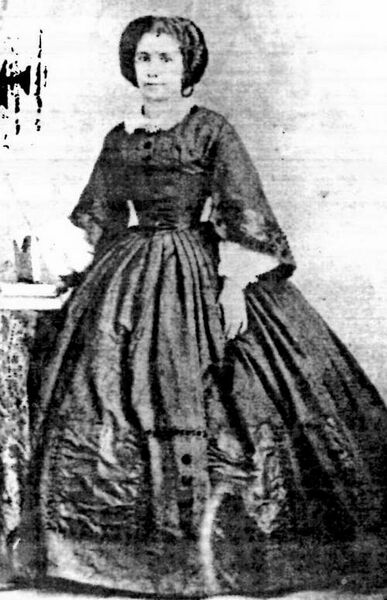 ملف:Tomasa Vélez Sarsfield Joven.jpg