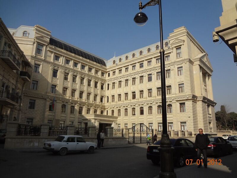 ملف:Школа № 6 (Баку-2).jpg