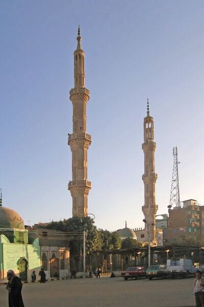 ملف:AbuTigFarghalMosque.jpg