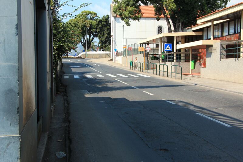 ملف:Funchal Zebrastreifen.jpg