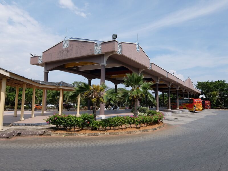 ملف:Kuala Perlis Bus Station.jpg