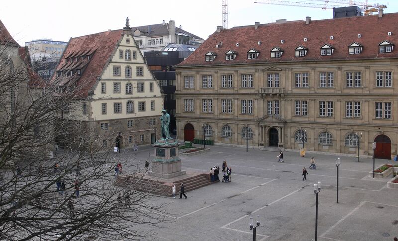 ملف:Stuttgart Schillerplatz.jpg