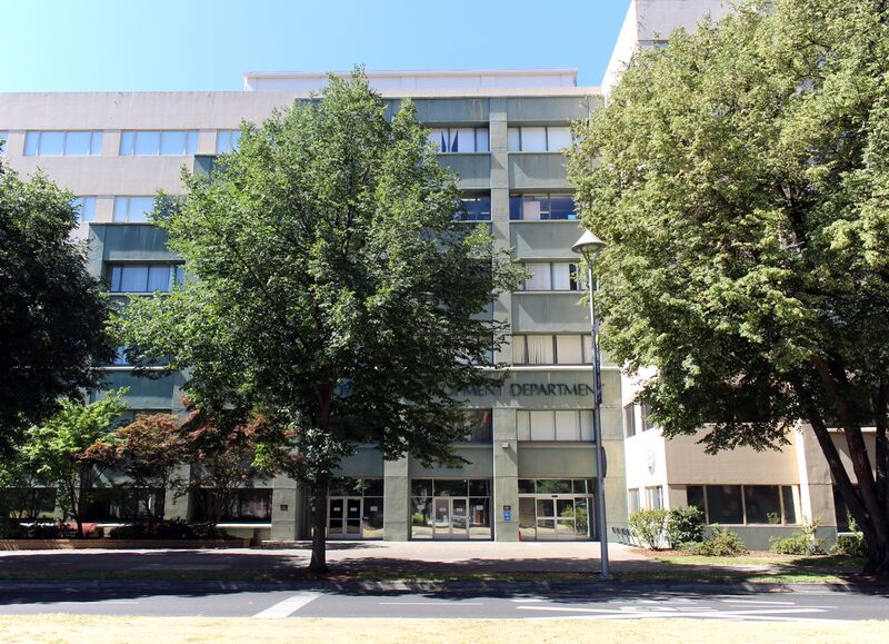 ملف:722 Capitol Mall.jpg