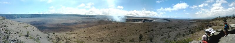 ملف:Kilauea Crater 2012-10-25 17-03-16.jpg