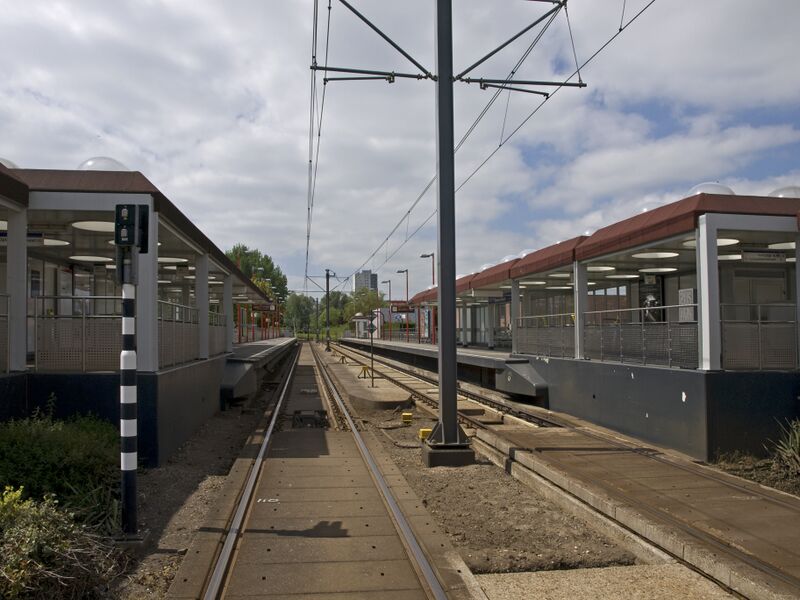 ملف:Nieuw Verlaat station.jpg