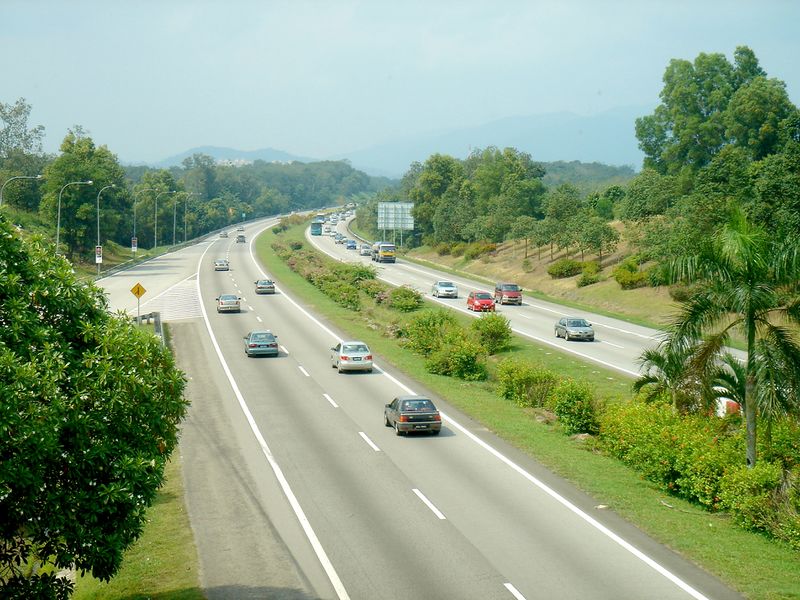 ملف:NorthSouth-Expressway.jpg