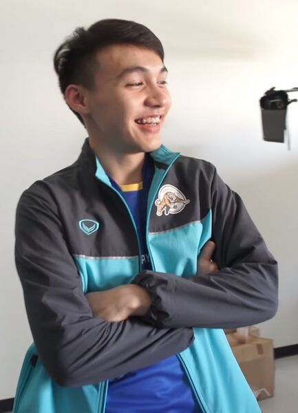 ملف:Teetatch Ratanasritai 2 (cropped).jpg