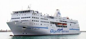 باخرة جزائرية في ميناء عنابة العالمي.jpeg