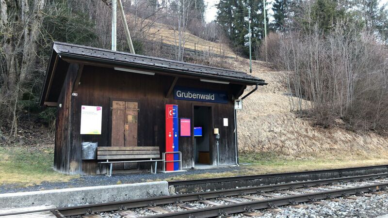 ملف:Grubenwald railway station.jpg