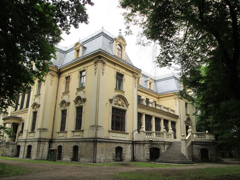 ملف:Sosnowiec, pałac główny 03.JPG