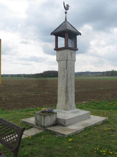 ملف:Znamenje, Ivanjševci ob Ščavnici.JPG