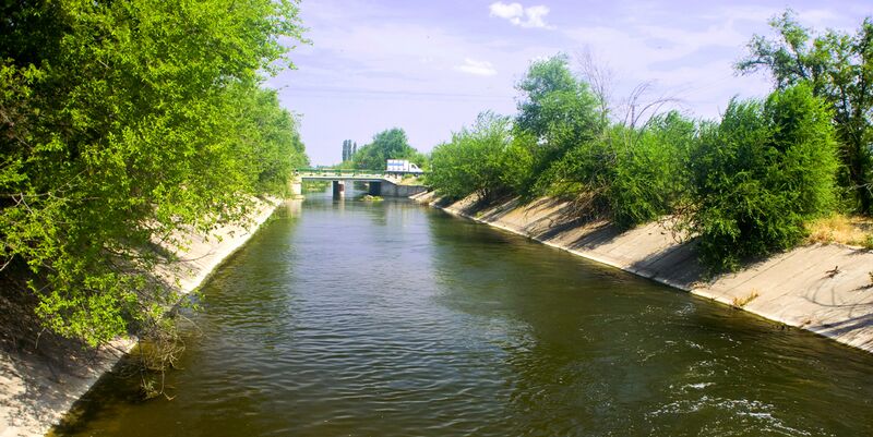 ملف:Novonikolsky irrigation canals 001.jpg