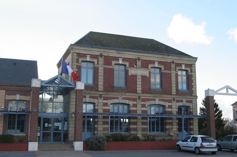ملف:Saint-Nicolas-de-la-Taille - Mairie.JPG