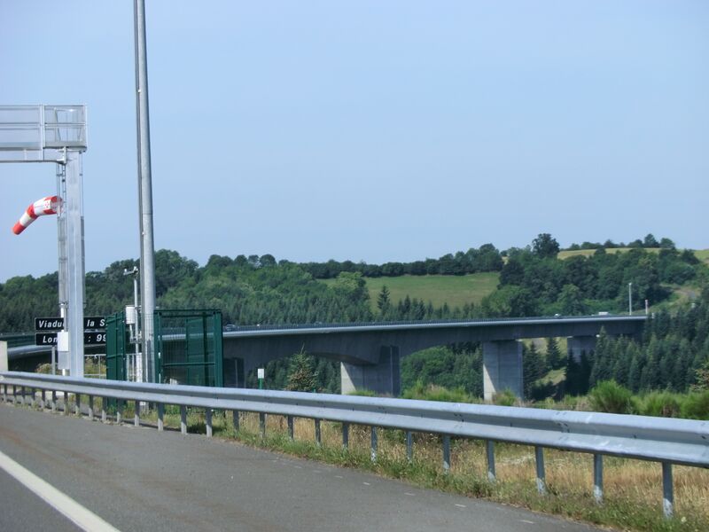 ملف:Viaduc de la Sioule.JPG