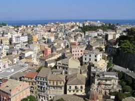 كورفو، كما تبدو من الحصن الجديد