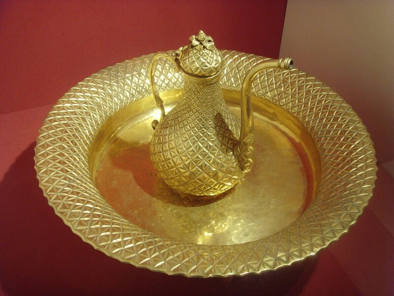 ملف:Tombac ewer.JPG