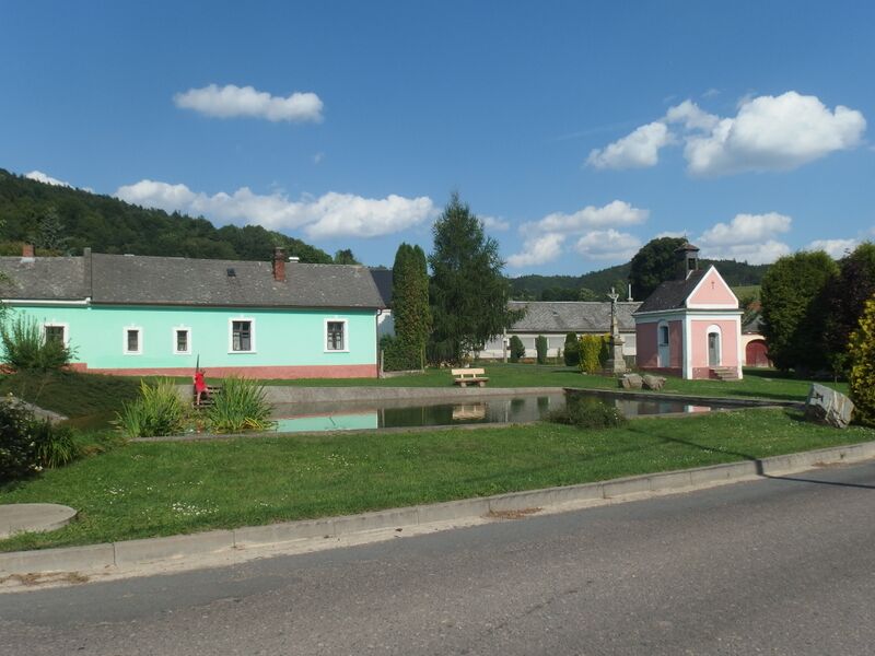 ملف:Vranová (Vranová Lhota), náves.jpg