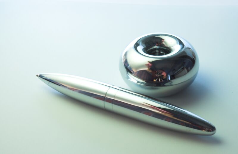 ملف:Space Pen 1.jpg