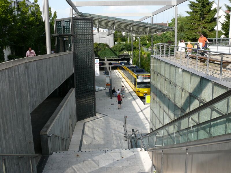 ملف:Stadtbahnhaltestelle Gerlingen.jpg