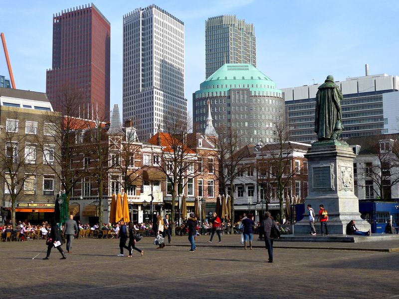 ملف:Het Plein 2012.jpg