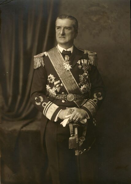 ملف:Horthy Miklós 1930.jpg