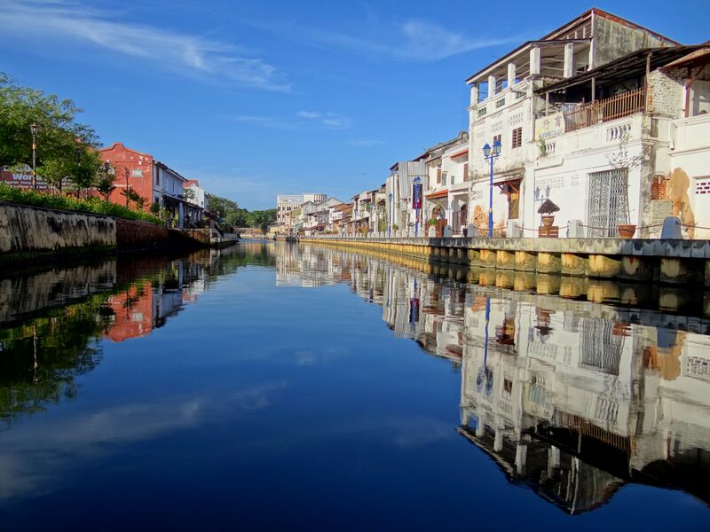 ملف:Malacca River Walk 2012.JPG