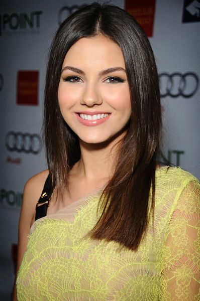 ملف:Victoria Justice 2013.jpg