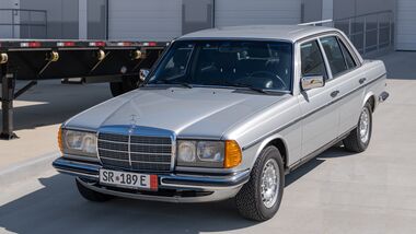 1984 Mercedes-Benz 280E Sedan.jpg