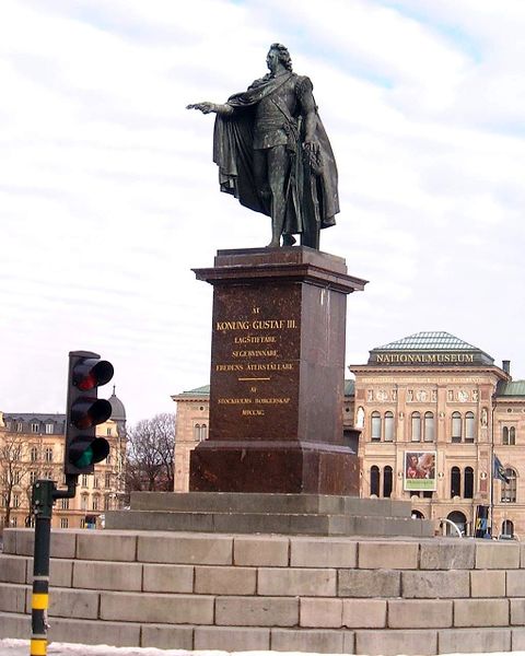 ملف:Gustav III statue Skeppsbron March 2007.JPG
